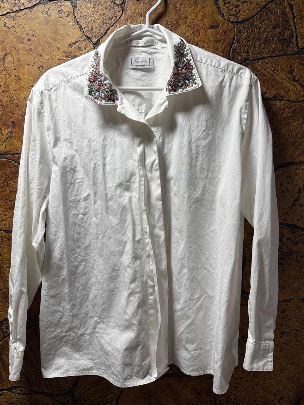Foxcroft White Dress Shirt with Embroidered Floral Collar